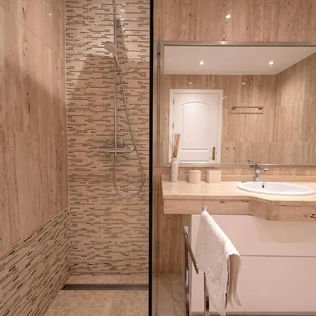 Lovely 2 Bed In Santa Maria Village Rdr564 *