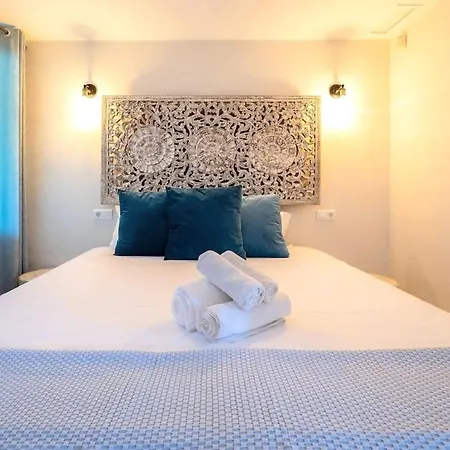 Lovely 2 Bed In Santa Maria Village Rdr564 * マルベーリャ